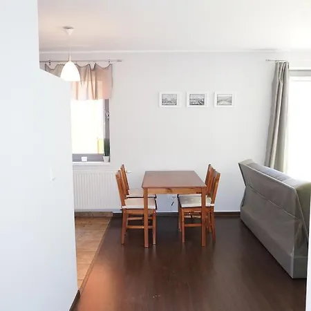 Apartment Home3city Sloneczne Studio *